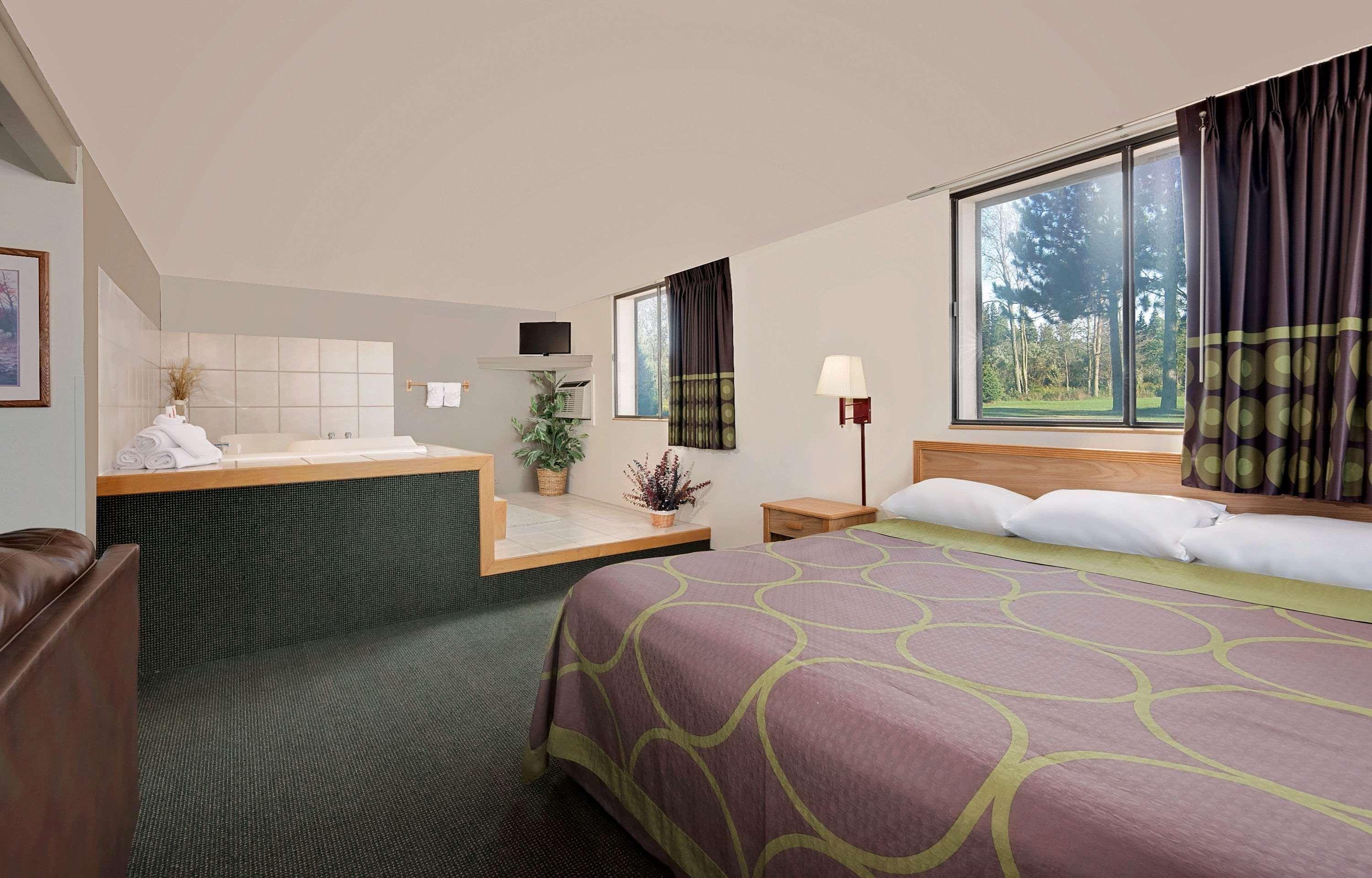 Super 8 By Wyndham Spearfish Hotel Exterior photo