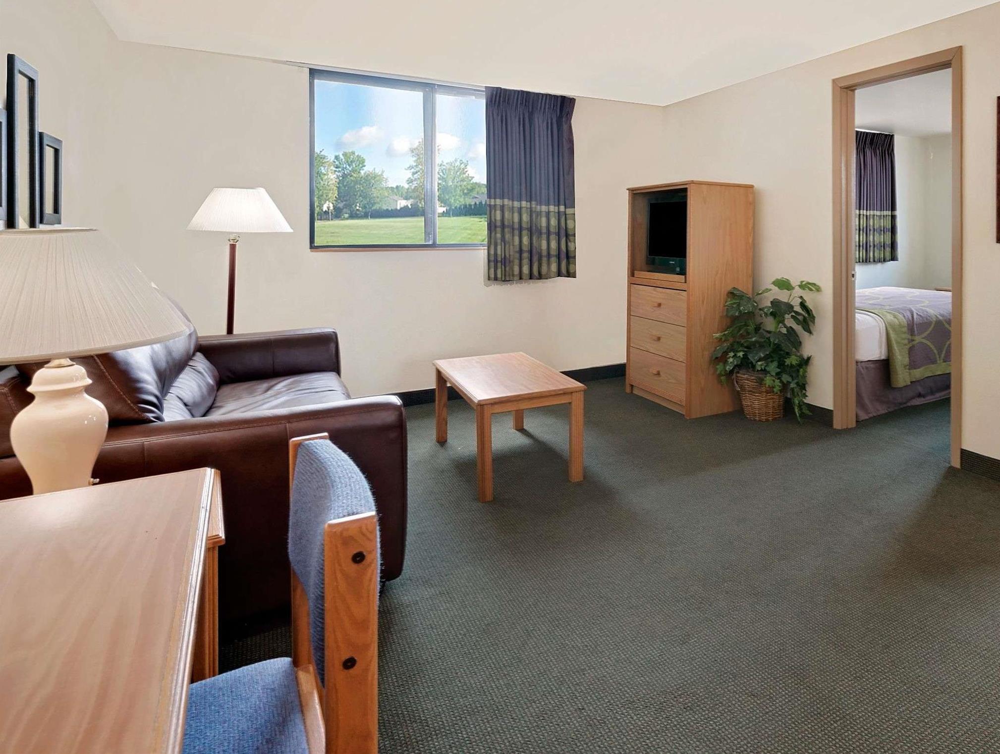 Super 8 By Wyndham Spearfish Hotel Exterior photo