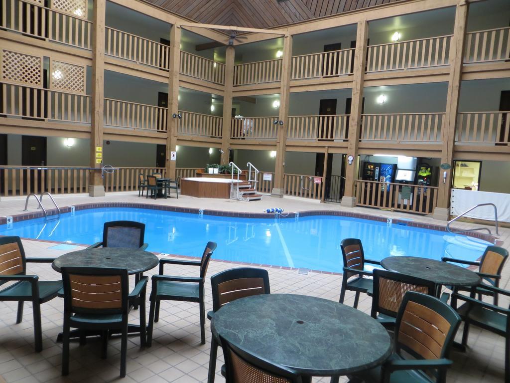 Super 8 By Wyndham Spearfish Hotel Exterior photo
